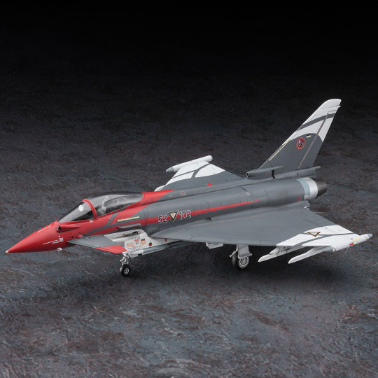 Maquette plastique d'avion ACE COMBAT ZERO The Belkan War EUROFIGHTER TYPHOON single seater "ROT" SP574 1:72 Maquette plastique d'avion...