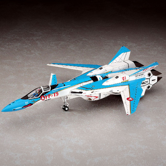 Maquette plastique YF-19 « Demonstrator » MACROSS PLUS 1:72 Maquette plastique YF-19 «...
