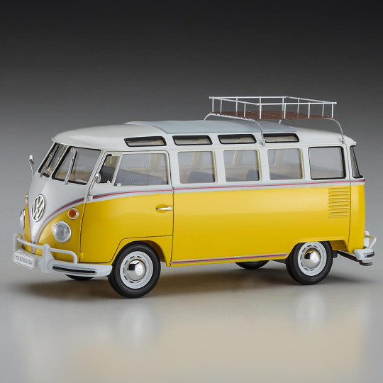 Maquette plastique de voiture Volkswagen Combi Type 2 avec porte-bagages de toit 1:24 Maquette plastique de...
