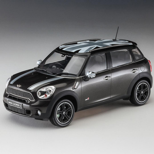 Maquette plastique de voiture Mini Cooper S Countryman All4 « Black Jack » 1:24 Maquette plastique de...