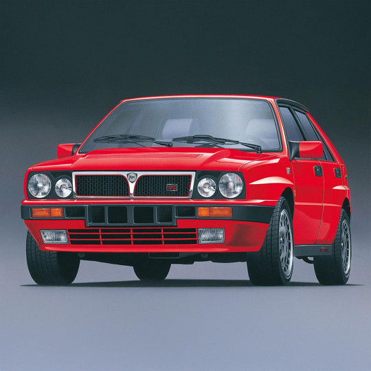 Maquette plastique de voiture Lancia Delta HF Integrale 16v 1:24 Maquette plastique de...