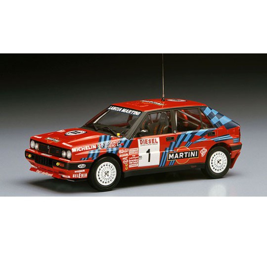 Maquette de voiture en plastique Delta 1989 San Remo 1/24 Maquette de voiture en plastique Delta 1989 San Remo 1/24