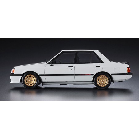 Maquette de voiture en plastique MITSUBISHI LANCER EX 1800GSR TURBO 1/24 Maquette de voiture en plastique MITSUBISHI LANCER EX 1800GSR TURBO 1/24