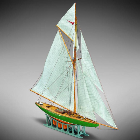 Bote esttica Shamrock