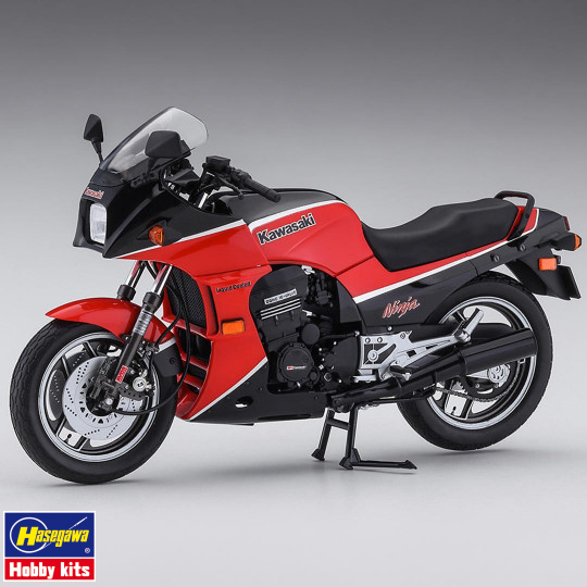 Maquetta Kawasaki GPZ900R...