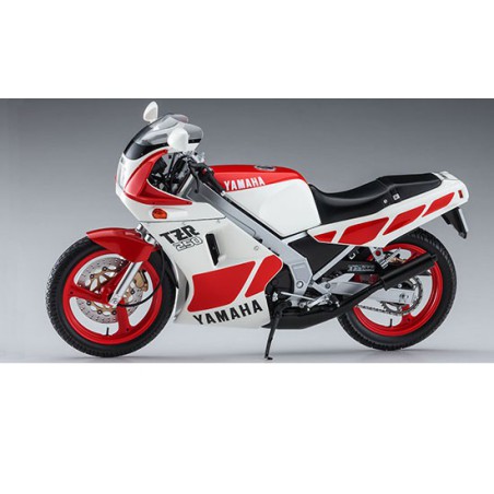 Maquette de moto en plastique Yamaha TZR250 (1KT) 1/12 Maquette de moto en plastique Yamaha TZR250 (1KT) 1/12