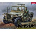 Maquette de Char en plastique M151A1 Light Utility Truck 1/35