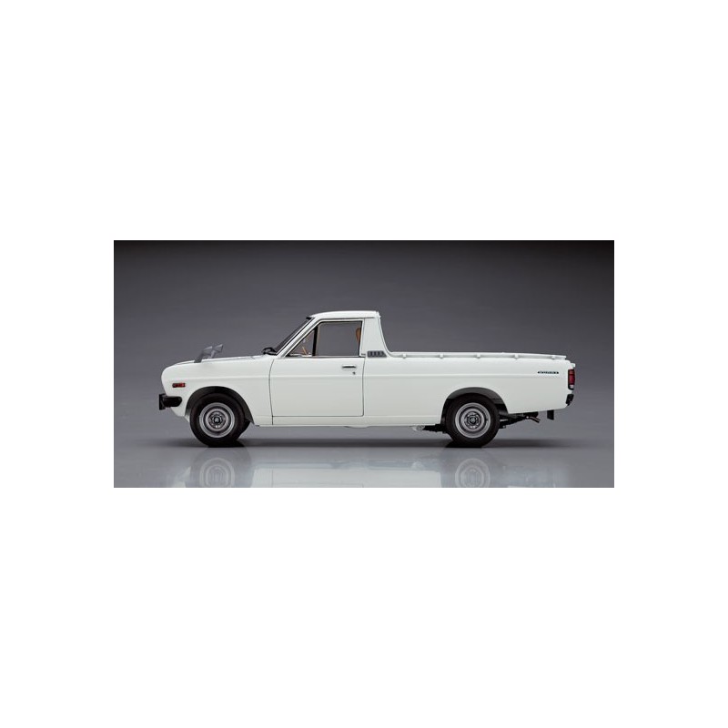 Maquette de voiture en plastique Sunny Truck NISSAN 1/24