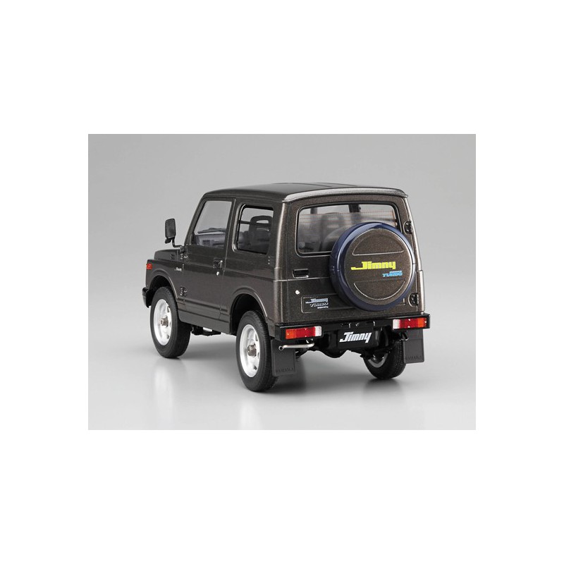 Maquette de voiture en plastique SUZUKI JIMMY 1/24 Maquette de voiture en plastique SUZUKI JIMMY 1/24