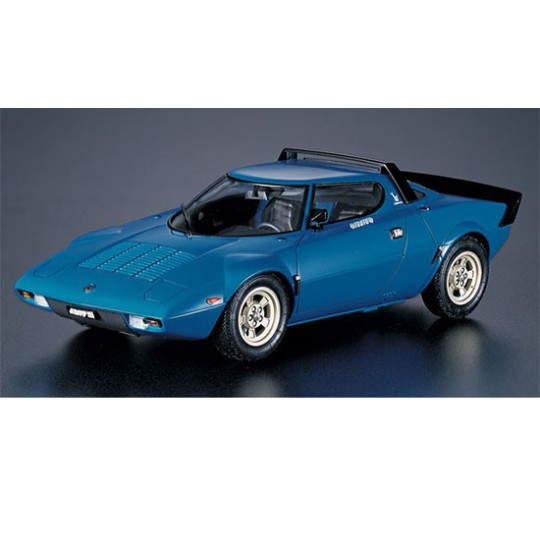 Maquette de voiture en plastique Lancia Stratos HF Stradale1/24 Maquette de voiture en plastique Lancia Stratos HF Stradale1/24