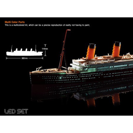 Maquette de Bateau en plastique R.M.S. TITANIC + Leds 1/700 Maquette de Bateau en plastique R.M.S. TITANIC + Leds 1/700
