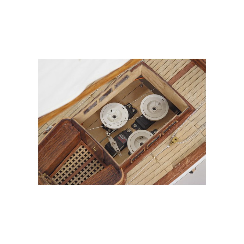 Voilier radiocommandé VOILIER ANTARES KIT