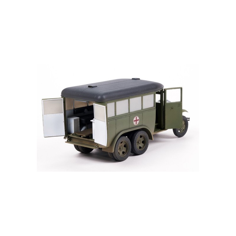 Maquette de camion en plastique GAZ 05 194 Ambulance 1/35