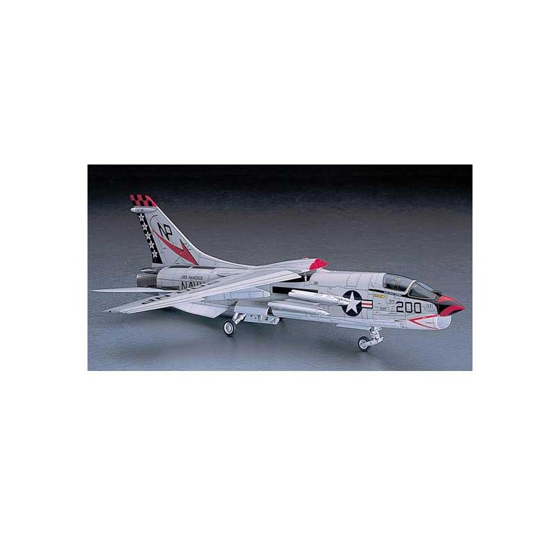 Maquette d'avion en plastique F-8J Crusader 1/48