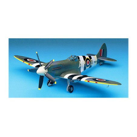 Maquette d'avion en plastique Spowith Camel F-1 1/32 Maquette d'avion en plastique Spowith Camel F-1 1/32